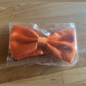 Orange Pre-Tied Bow Tie 🧡 New in Package